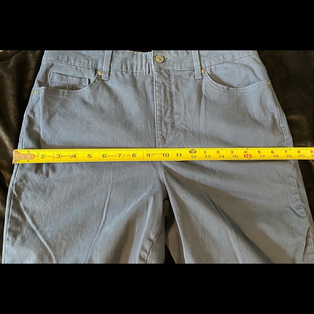 Size 6 Gloria Vanderbilt Amanda 2.0 Jeans - Picture 2 of 5